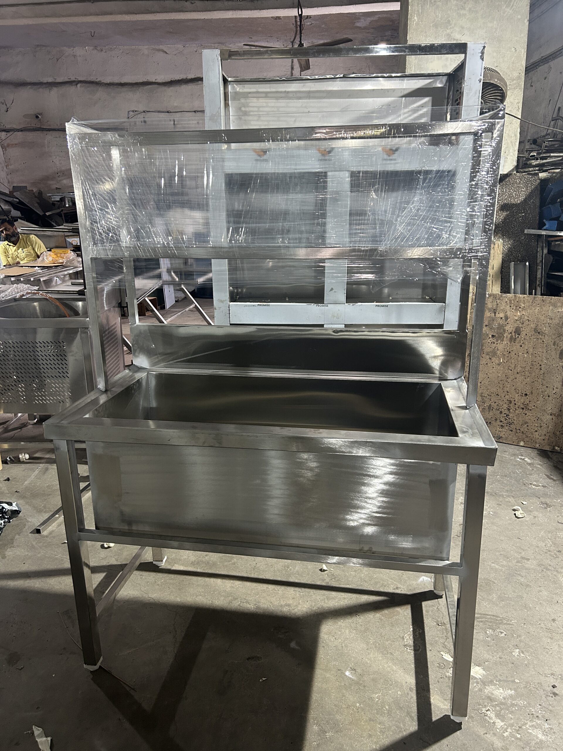 Stainless Steel Sink with Working Table and Ventilated Undershelf – Commercial Kitchen Utility Sink - Image 4